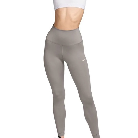 Nike Indy Medium Support Women's Padded Adjustable Sports Bra White NWT Sz L - Picture 6 of 9